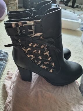 Global Win Black Ankle Boots with Leopard Accent